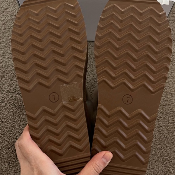 Chestnut fur boot, platform - size 7 NWT - Picture 3 of 5